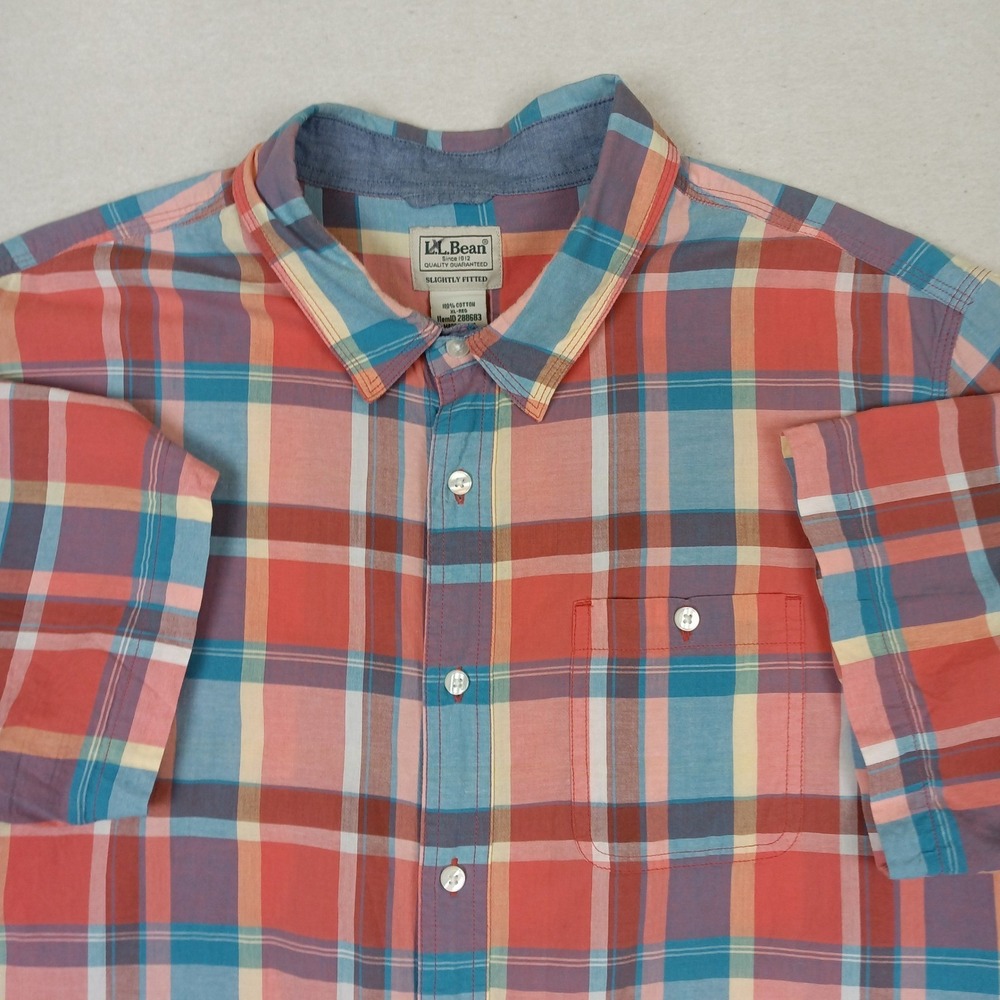 LL Bean Mens XL Slightly Fitted Red Plaid Short Sleeve Button Down Shirt